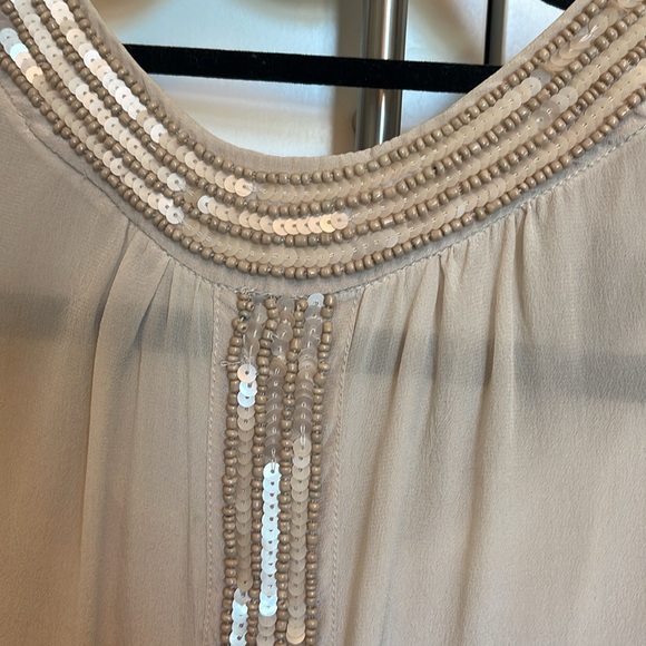 Beautiful silk top with beading - Picture 2 of 6